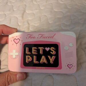 Too Faced Let's Play Palette - Blush and Glitter